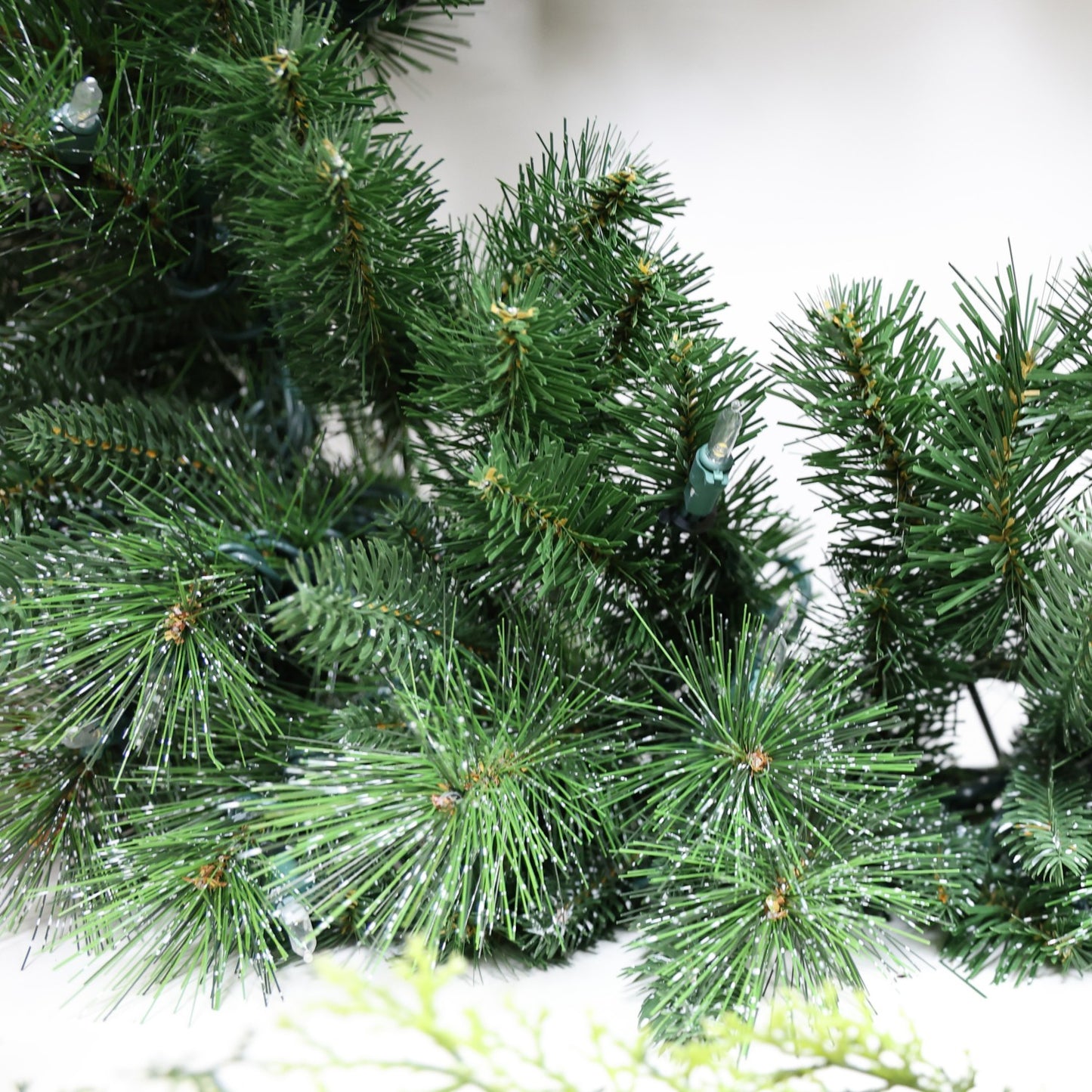 Pre-Lit Wreath, 60 cm -SW30FW30-140TW