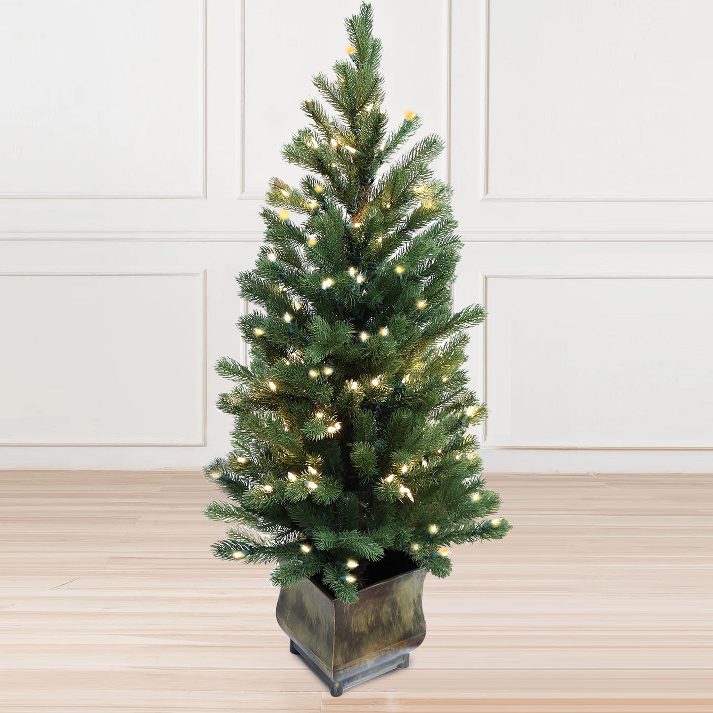 Pre-Lit Potted Pine Christmas Tree, 4 ft (S48FW23-168T-174LED)