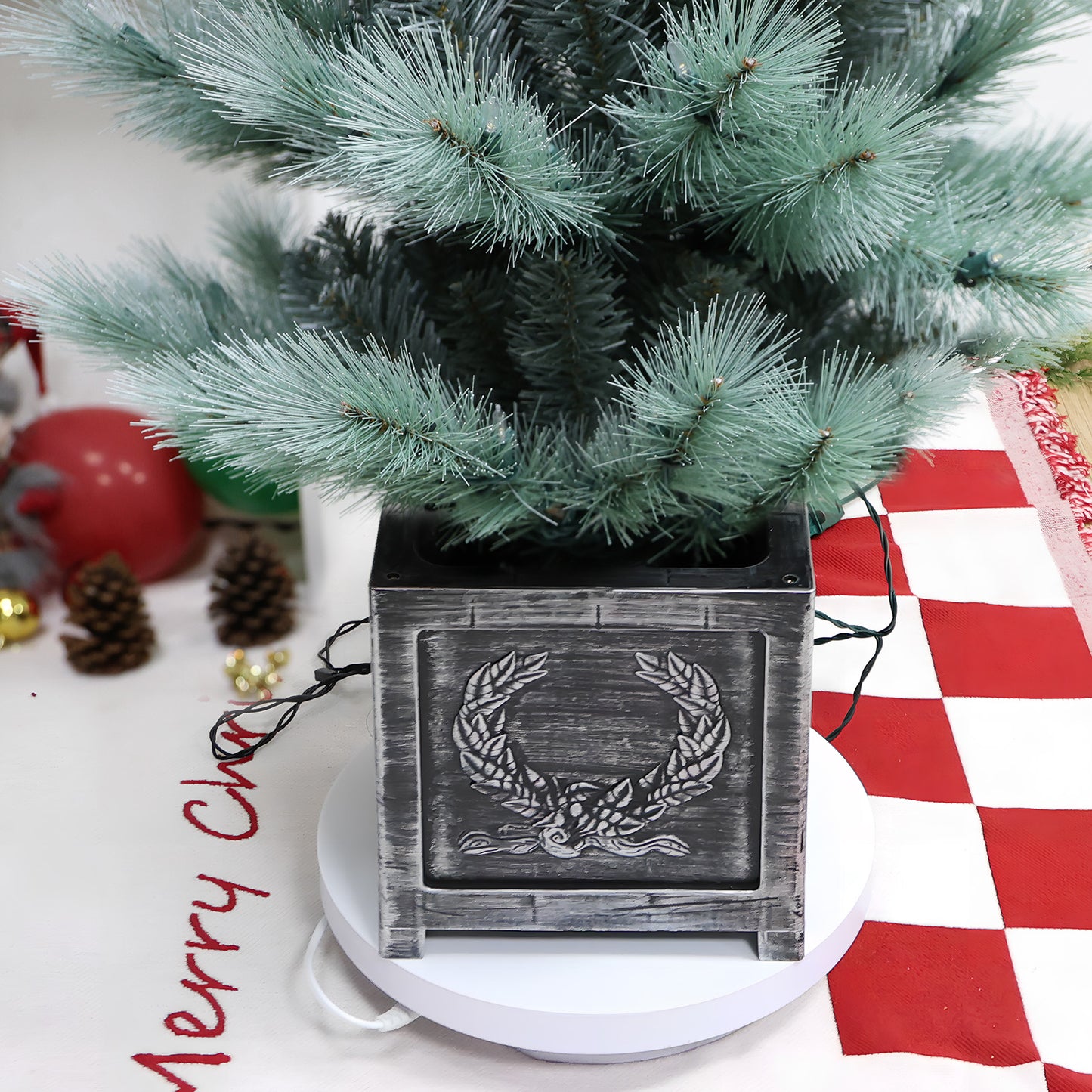 Pre-Lit Potted Pine Christmas Tree, 4 ft (S48FW23-158T-174LED)