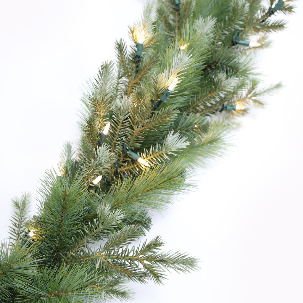 Pre-Lit Warm White LEDs Garland (G108FW12-169T-72LED )