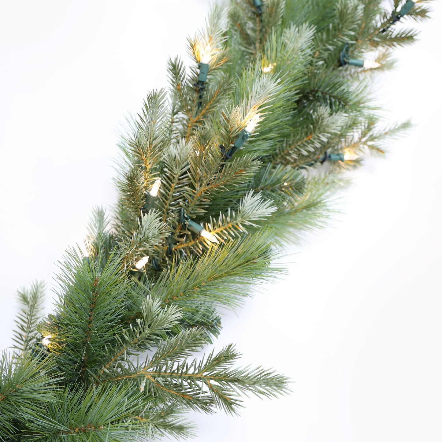 Pre-Lit Warm White LEDs Garland (G108FW12-169T-72LED )