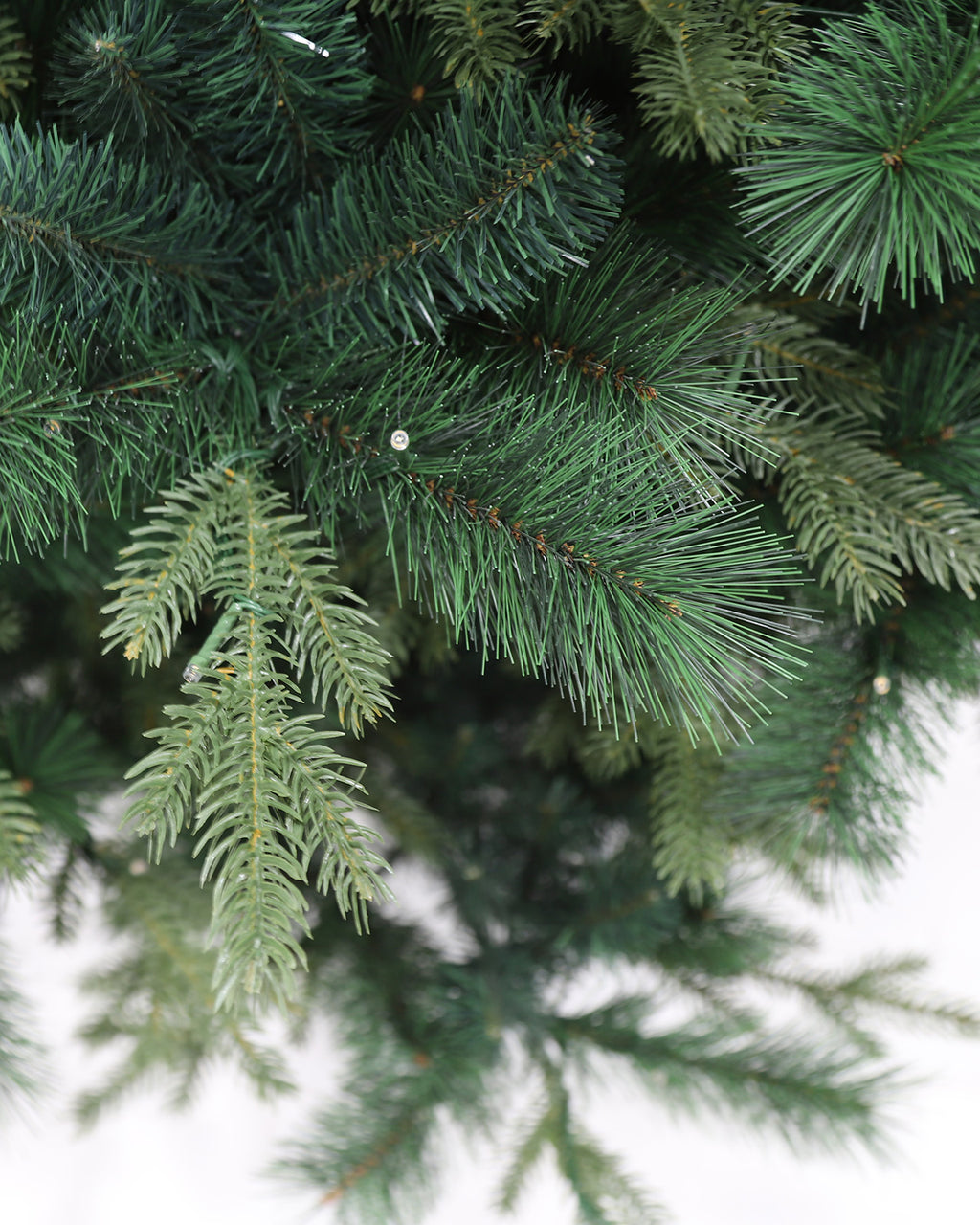 Pre-lit Christmas Greenery Tree 4FT – Mix Green Fir – B48FW26-193T-80LED