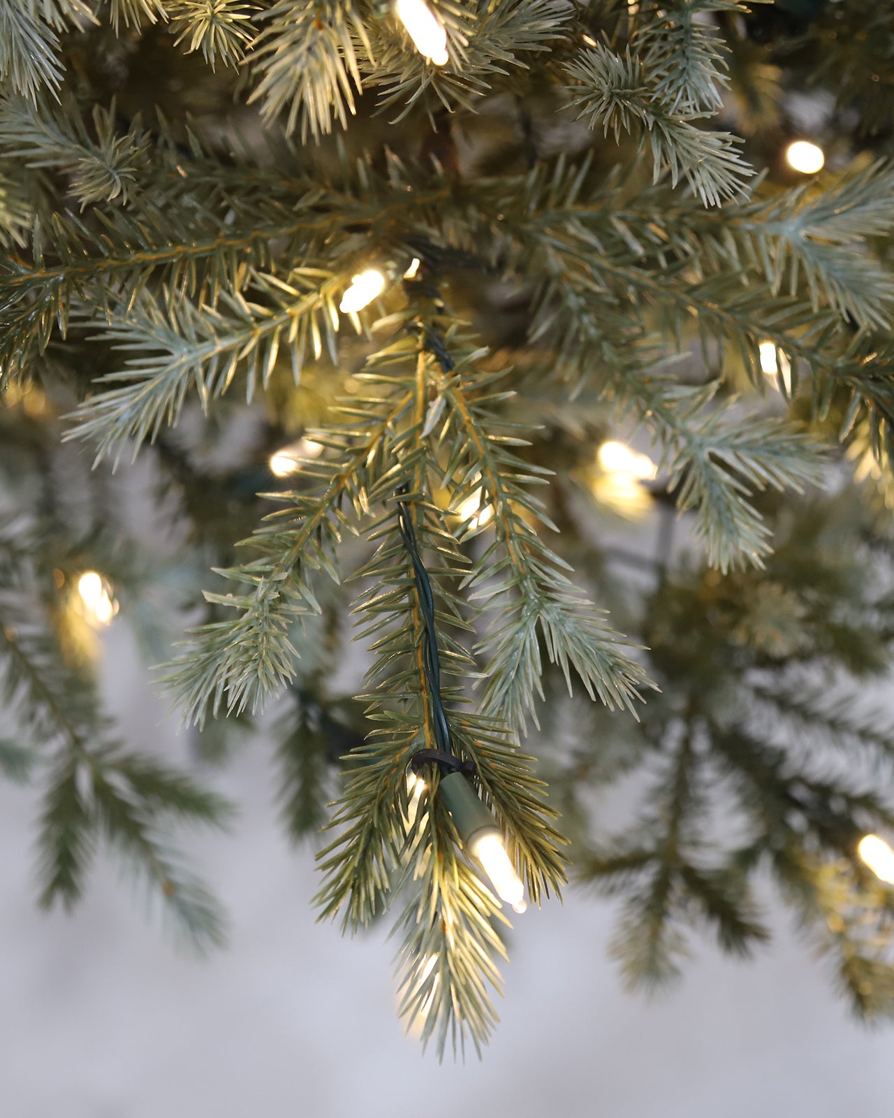 Pre-lit Christmas Greenery Garland – Vintage Spruce – G108FW10-128T-X