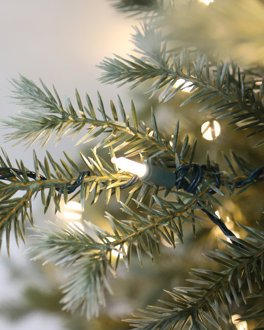 Pre-lit Christmas Greenery Garland – Vintage Spruce – G108FW10-128T-X